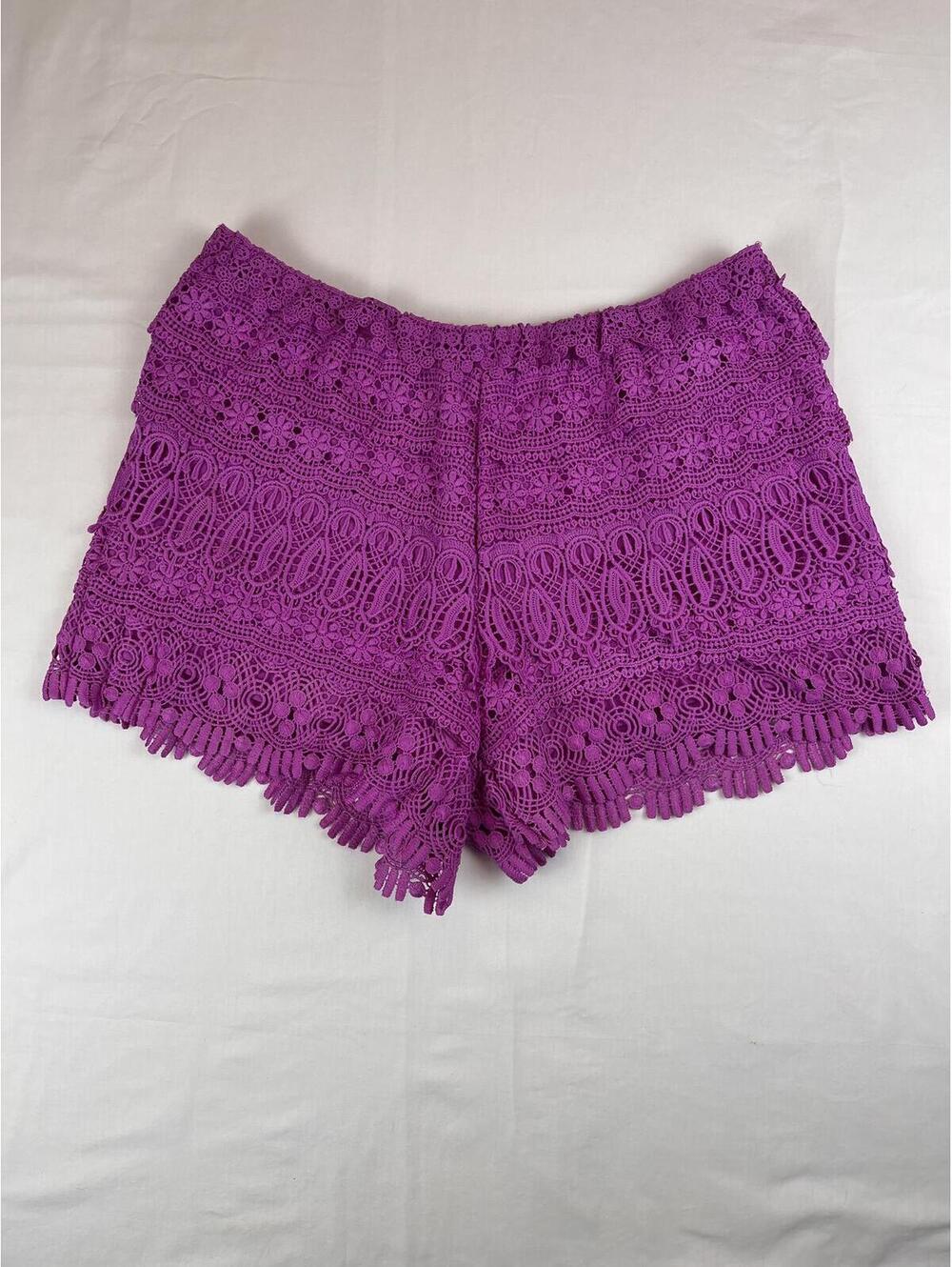 Gianni Bini Women’s Medium Fuchsia Crochet Lace Shorts Boho Festival Scalloped